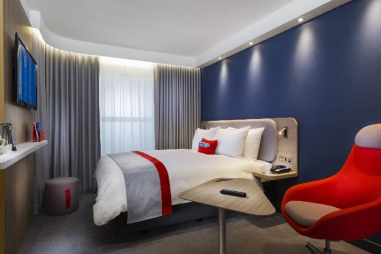 Holiday Inn Express Astana - Turan Exteriör bild