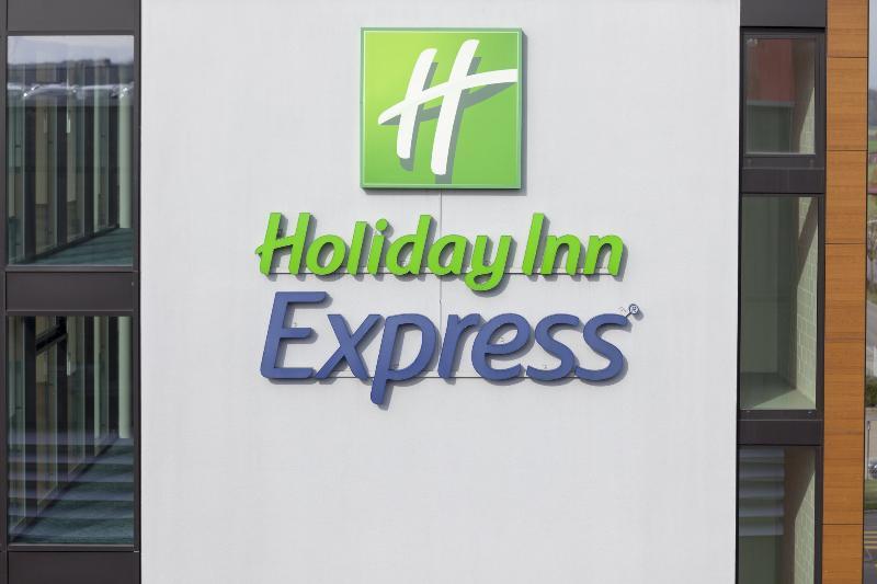 Holiday Inn Express Astana - Turan Exteriör bild
