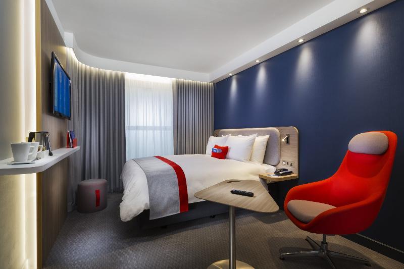 Holiday Inn Express Astana - Turan Exteriör bild